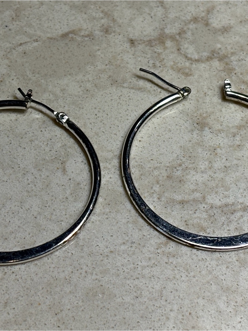 K6 Silver Hoop Earrings - Classic Women's Hoops